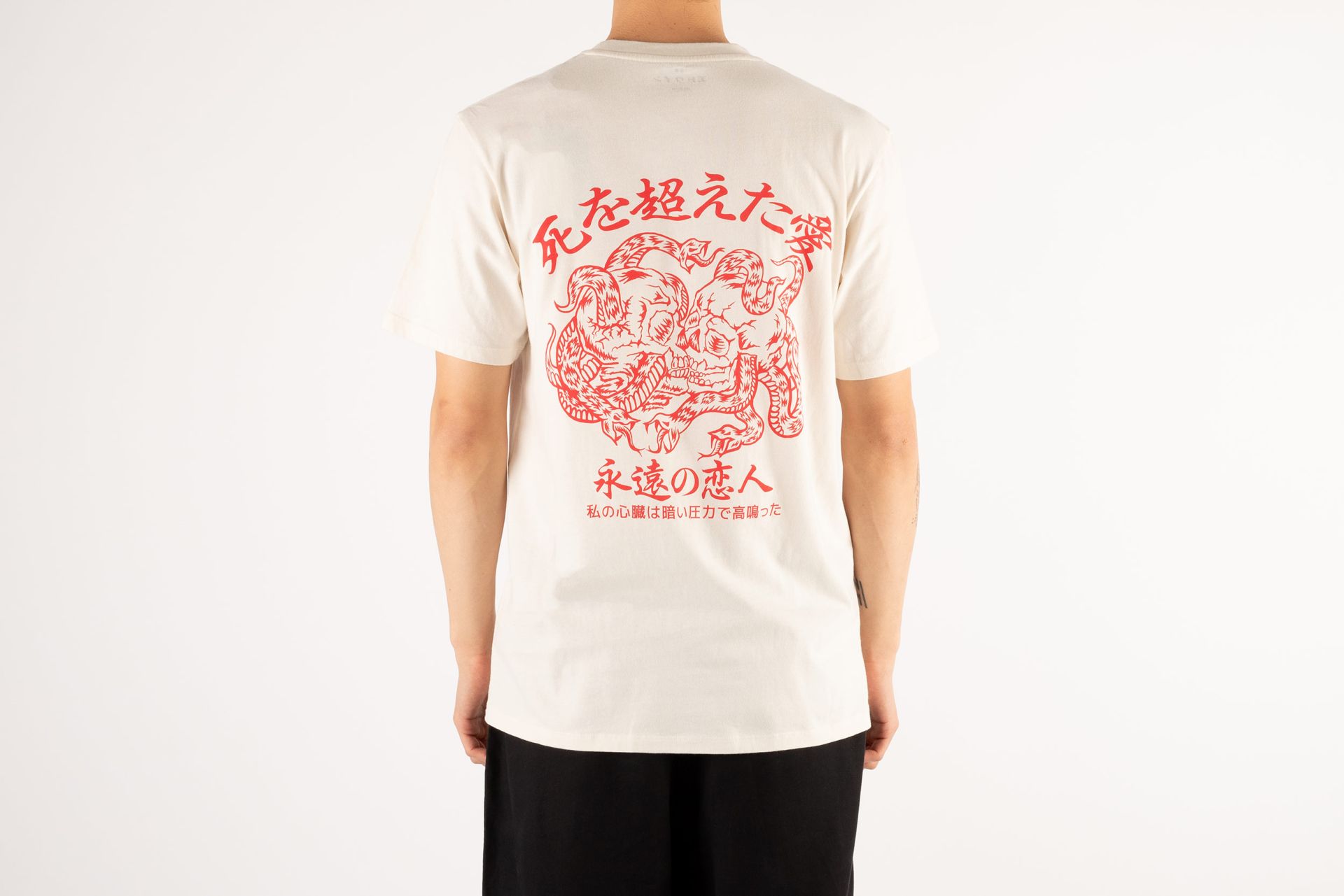 [WKNDRS] LOVER T-SHIRT /追跡付 WKNDRS® x The Smurfs™ | 공식 온라인 스토어